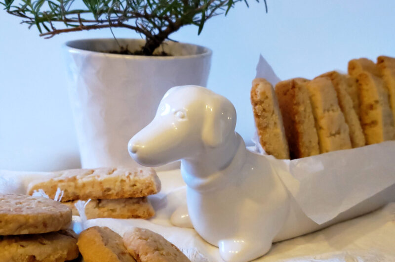 Simple 5-Ingredient Classic Shortbread